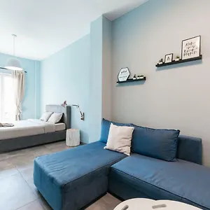 Modern White Tower Διαμέρισμα