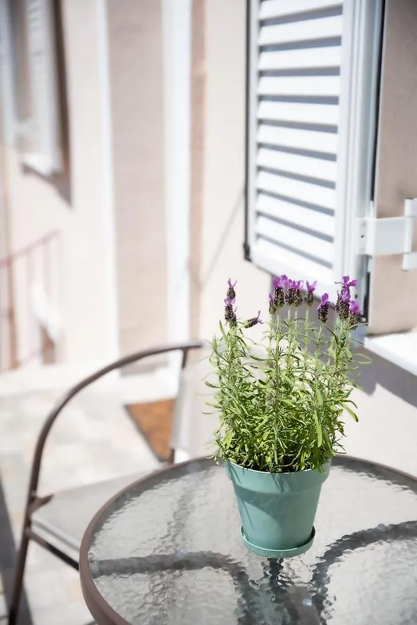 Athina'S House Apartment Thessaloniki Greece